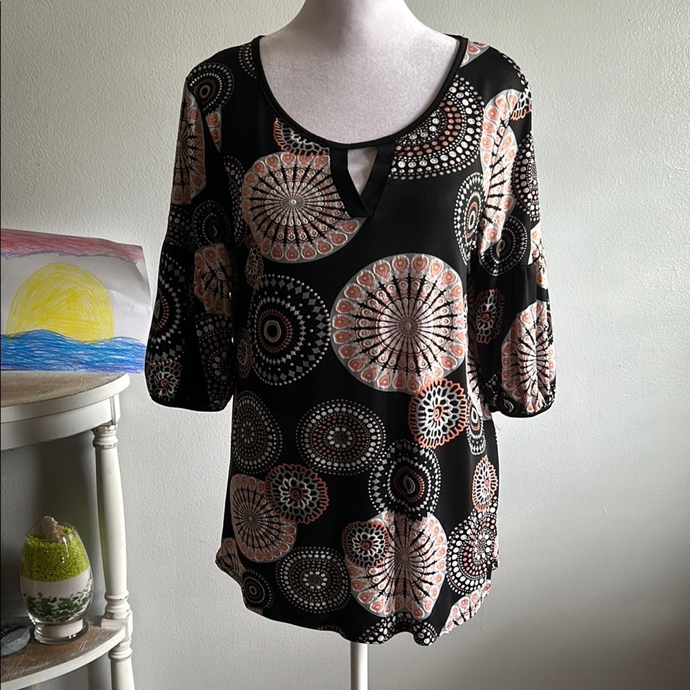 [Espresso] Black Mandala Pattern Blouse - Size Medium
